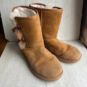 ** Koolaburra by Ugg boots Bow fur lined Womens 8